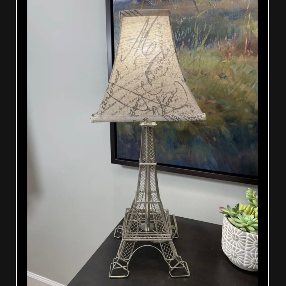 Eiffel Tower Lamp with Lamp Shade - Paris France Theme